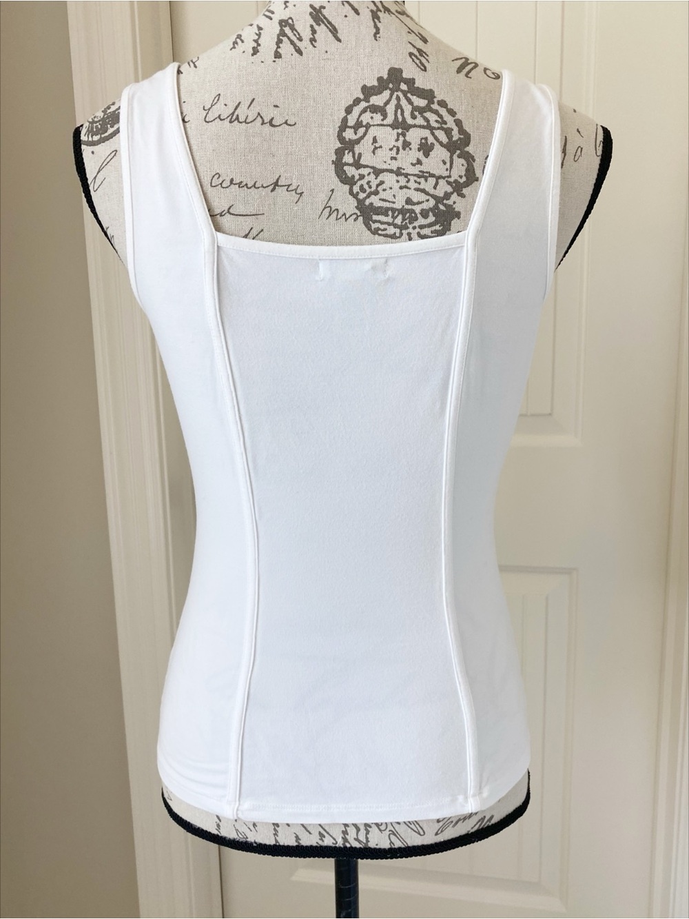 CACHE White Ruched Front Tank Top Size Medium - Picture 5 of 14